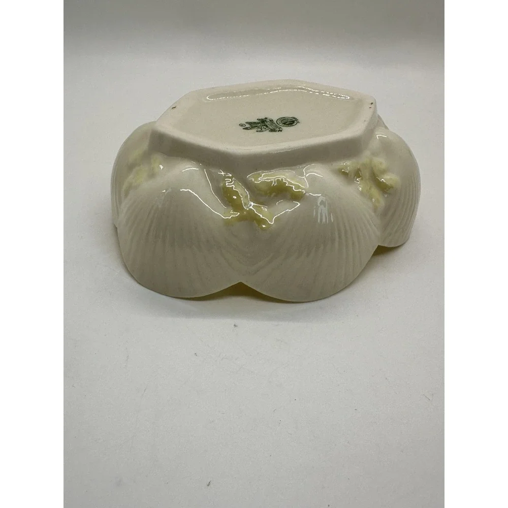 VINTAGE BELLEEK IRISH PORCELAIN SHELL CORAL PATTERN CANDY‎ NUT BOWL LUSTRE